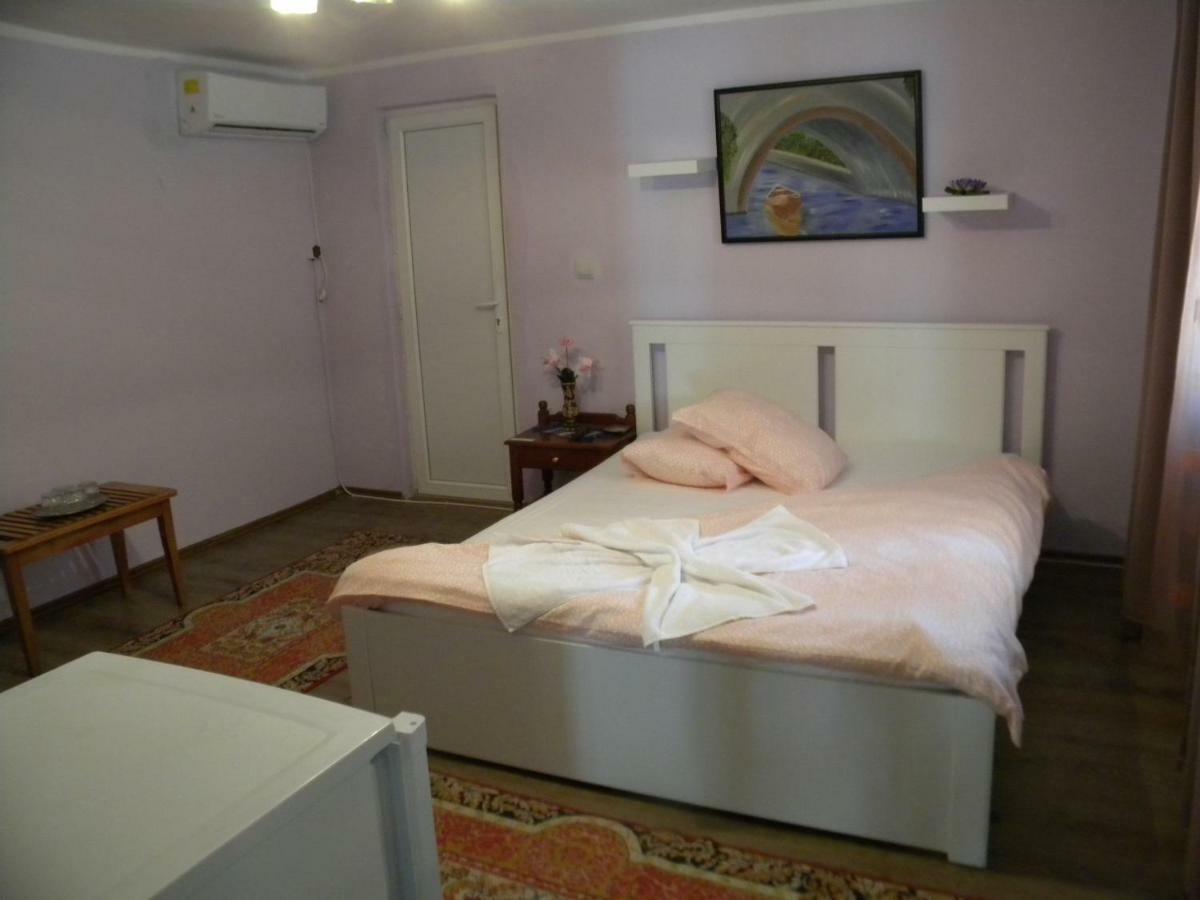 Hôtel Delta Florilor à Sulina Extérieur photo