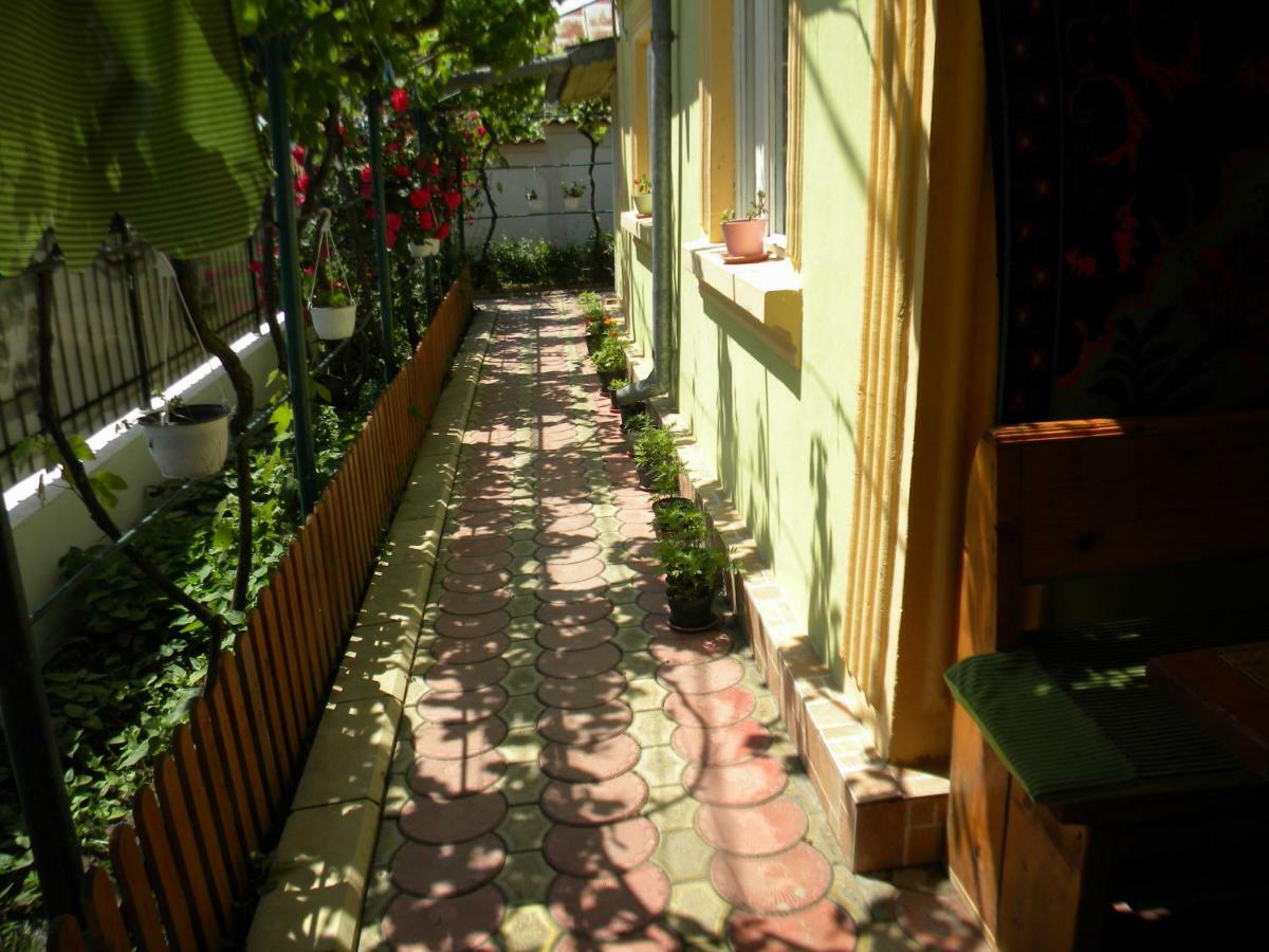 Hôtel Delta Florilor à Sulina Extérieur photo